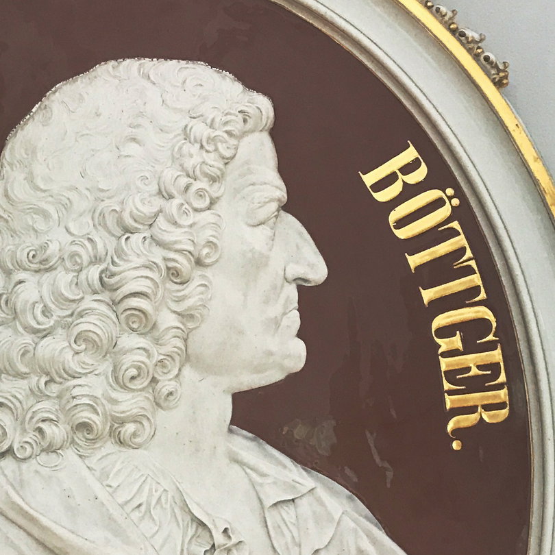 Śmiertelne piękno. Jak powstała europejska porcelana?